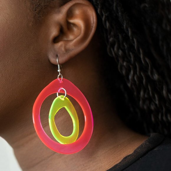 Paparazzi - Picture 6 of 14